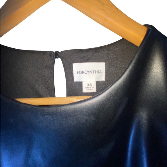 For Cynthia Black Sleeveless faux leather Mini Dress size XS - Picture 3 of 5